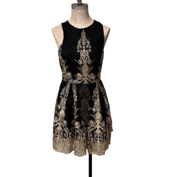 Altar'd State Dresses & Skirts - Alter'd State Junia Fit & Flare Dress Size XS Black Gold Embroidery